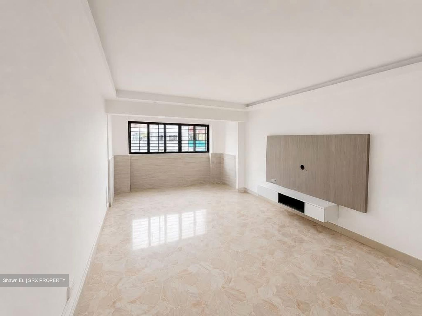 Blk 325 Jurong East Street 31 (Jurong East), HDB Executive #566500041